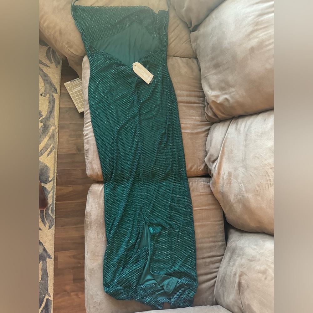 Meshki Madeline Dress - Emerald Green - Picture 4 of 6